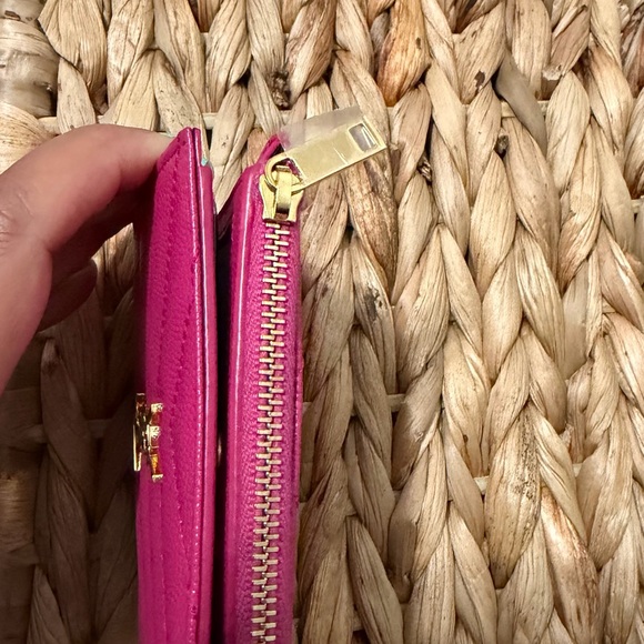 YSL Saint Laurent bi fold wallet in Fuscia Grain De Poudre - Picture 13 of 14